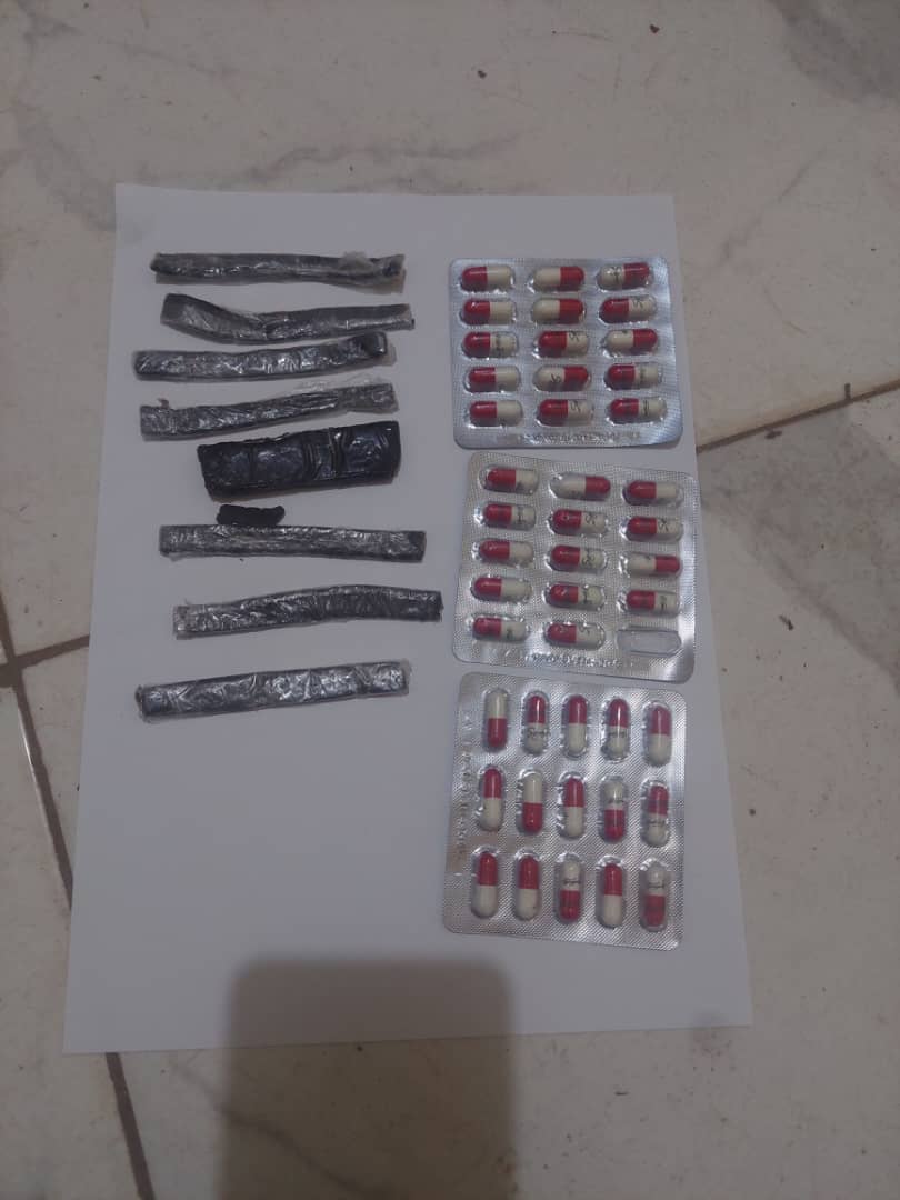 نماذج من المحجوزات المضبوطة بحوزتهم